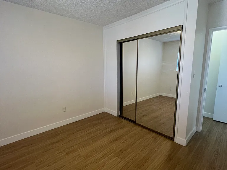 8415 Amigo Ave #8 — Photo 8