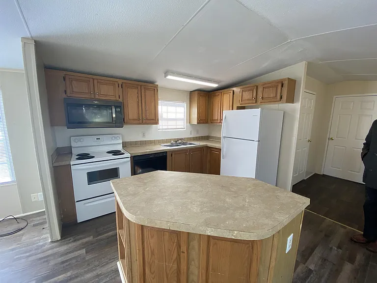 1709 Brown Place Dr — Photo 6