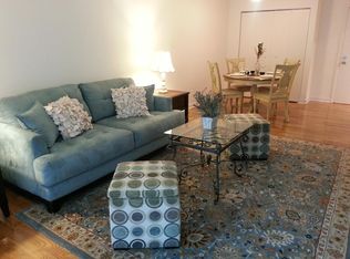 501 Preston Dr APT 329, Bolingbrook, IL 60440