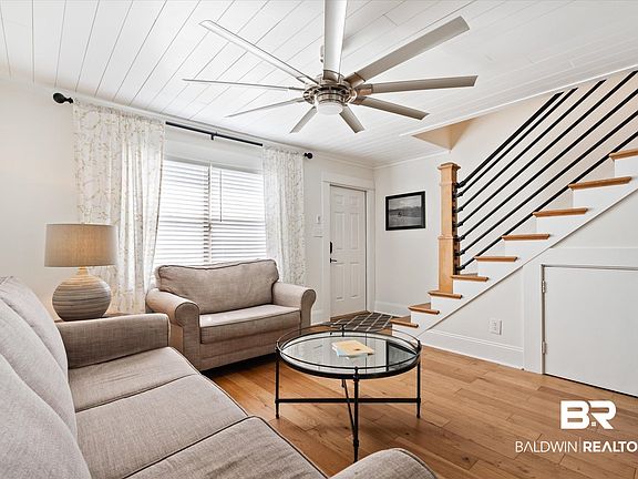 3rd image of 226 E 24th Ave #9