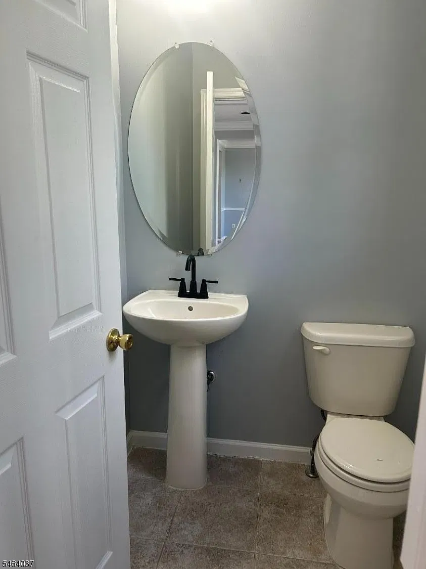4 bed, 2.5 bath, $3,750 — Photo 4