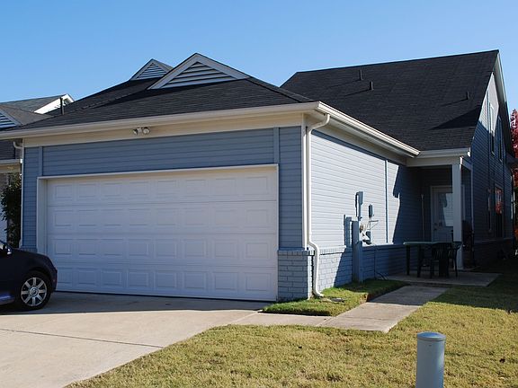 2 car garage + 2 car parking