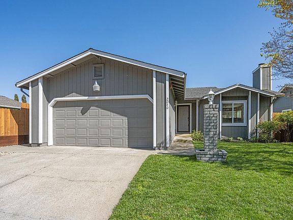 2nd image of 2040 Wildwood Court
