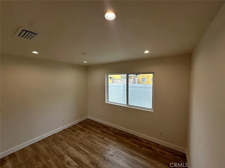 15950 Cohasset — Photo 6