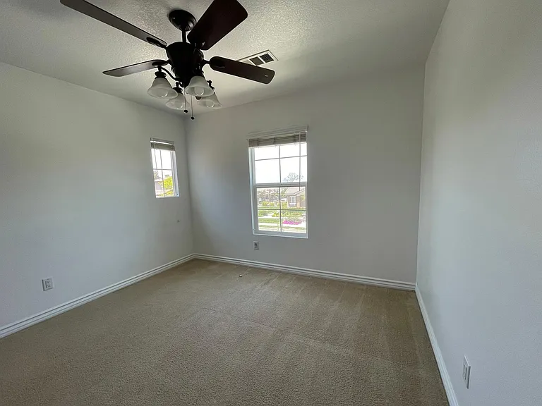 19608 Alyssa Dr — Photo 19
