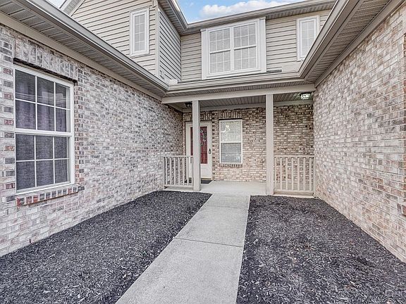 5th image of 4685 Courtyard Dr