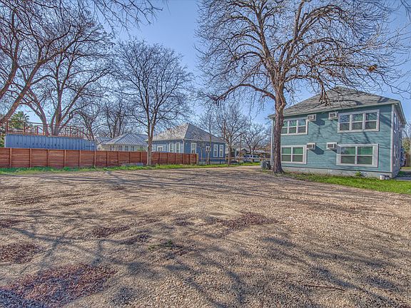Rear parking area