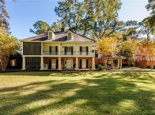 636 Lake Forbing Dr, Shreveport, LA 71106