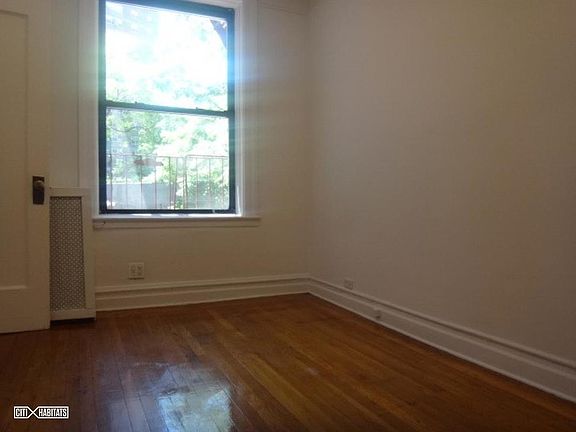 5th image of 375 Broome St APT 6
