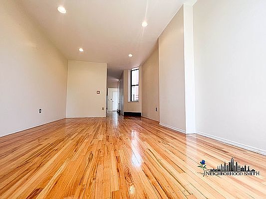 1st image of 916 Hancock St APT 3C