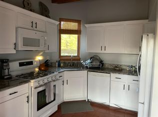 709 Viento Dr, Santa Fe, NM 87501