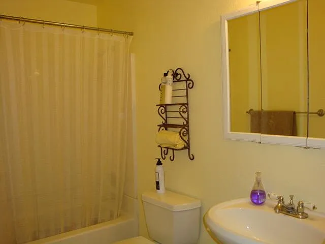 1050 Wightman Way — Photo 8