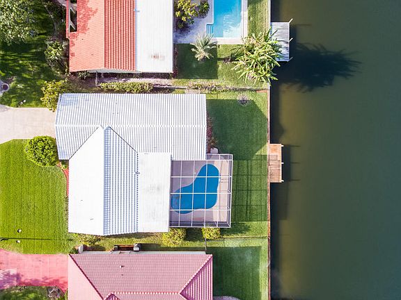 5th image of 23 Yacht Haven Dr