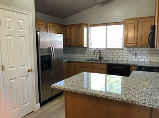 842 N Madison Hts, Washington, UT 84780