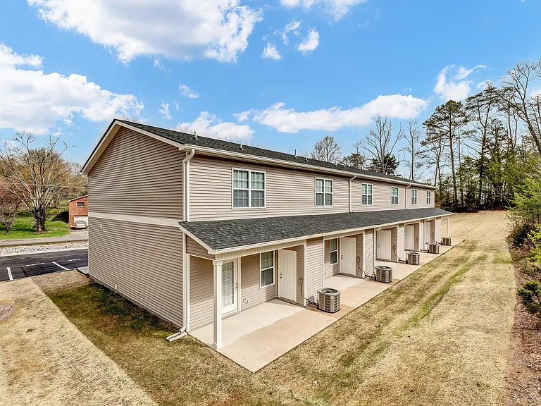 408 E Norton Rd — Photo 21