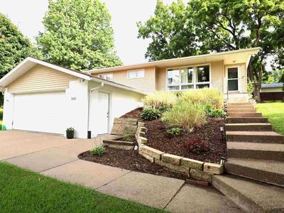 241 Dillaway St, Muscatine, IA, 52761