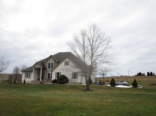 95 Riverton Rd, Mount Bethel, PA 18343