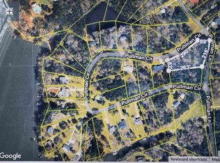 1421 Pullman Ln, Greensboro, GA 30642