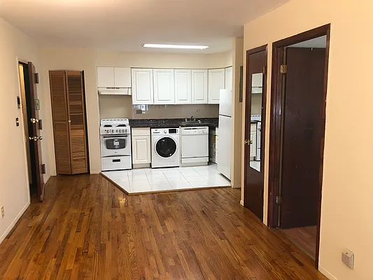 Rented by 18 REALTY | media 1