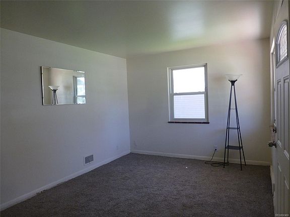 3rd image of 1840 S Yuma St