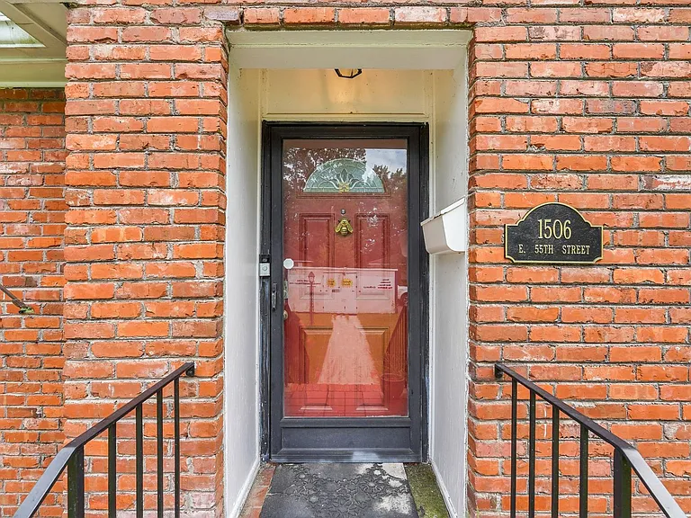 1506 E 55th St — Photo 7