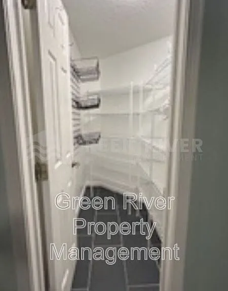 1559 Lakeway Dr — Photo 27