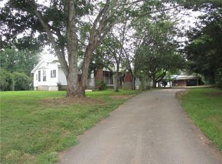 903 Love And Care Rd, Six Mile, SC 29682