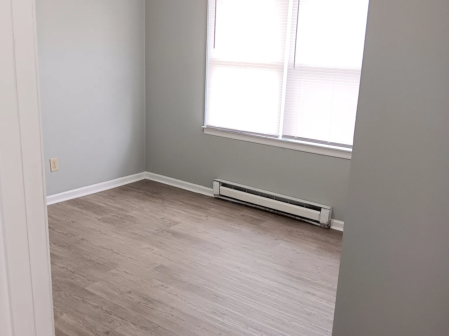 Mallard Trail Apartments - 211 Unit B4 — Photo 3