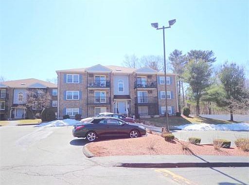 2nd image of 610 S Franklin St APT B201