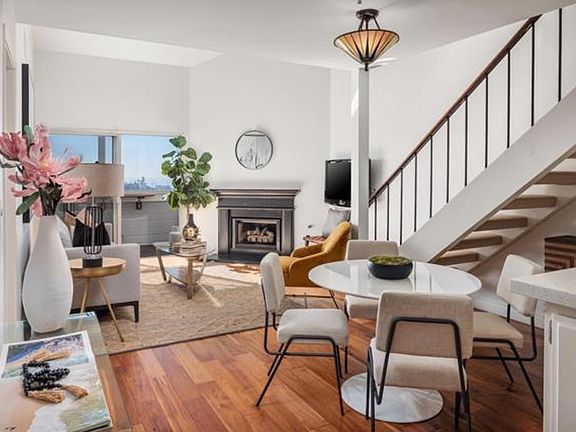 3rd image of 197 Mangano Cir