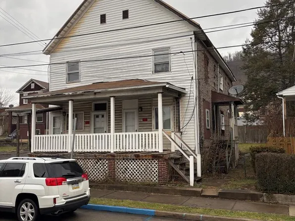 219-221 David St, Johnstown, PA 15902