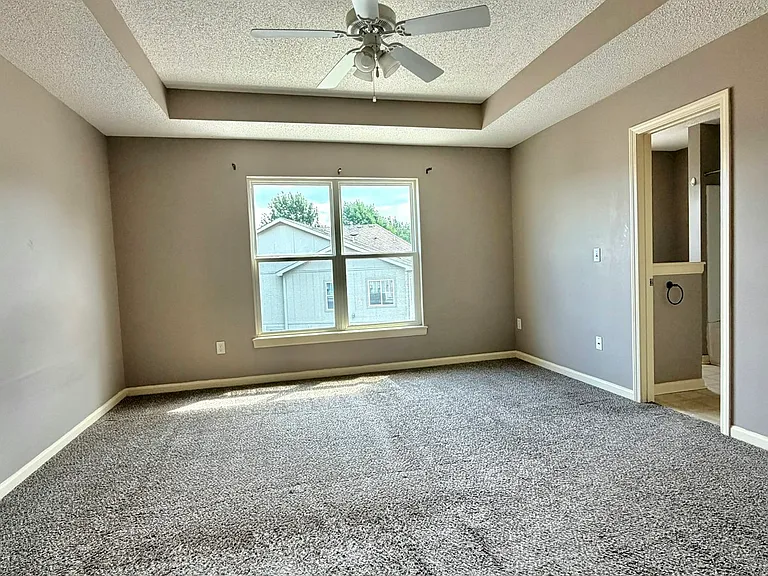 224 N Hedge Ln — Photo 22