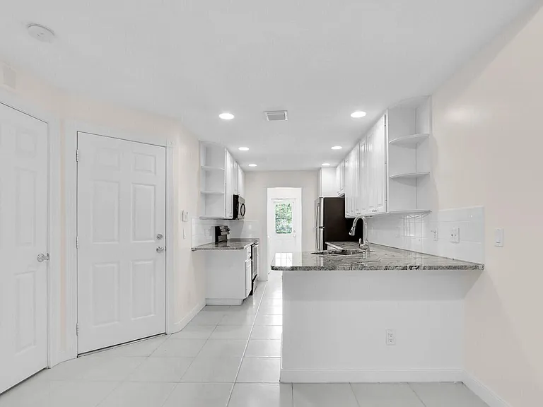 3183 E Community Dr — Photo 39