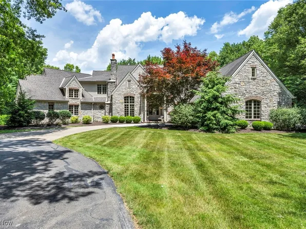 16425 Cowley Rd, Grafton, OH 44044