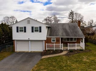 225 Foulke Ln, Springfield, PA 19064