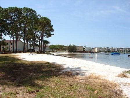 4th image of 2700 Bayshore Blvd APT 5210