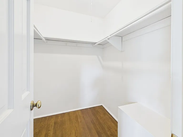 1519 Chauncey Ln — Photo 60