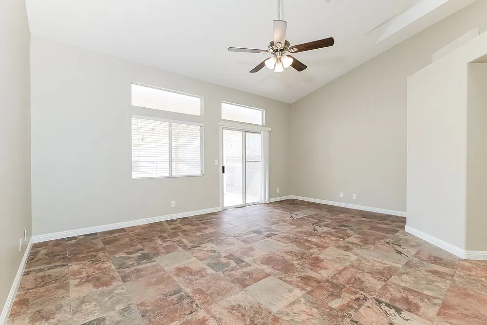 3 bed, 3.0 bath, 2179 sqft, $3,670 — Photo 4