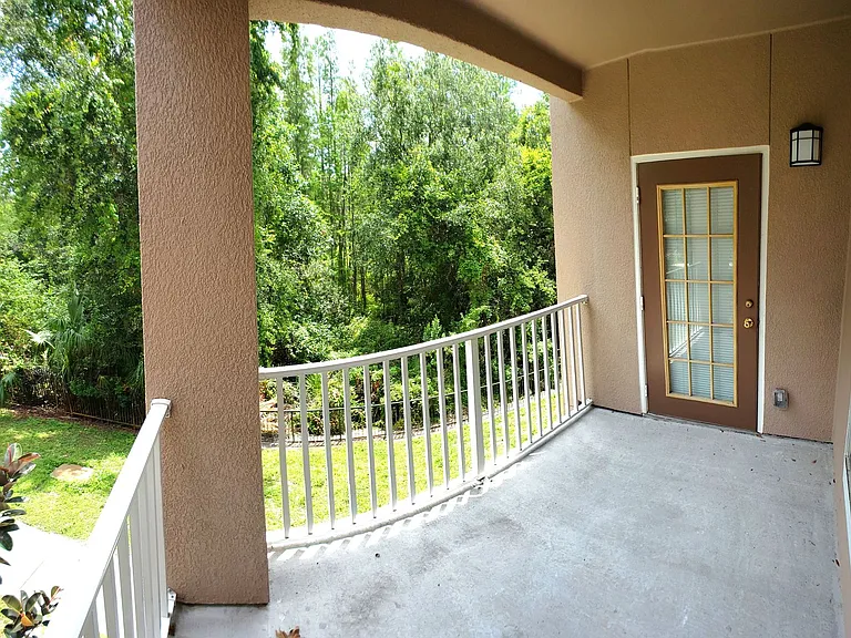 18124 Villa Creek Dr — Photo 8