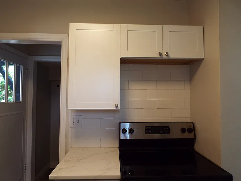 484 G St — Photo 11