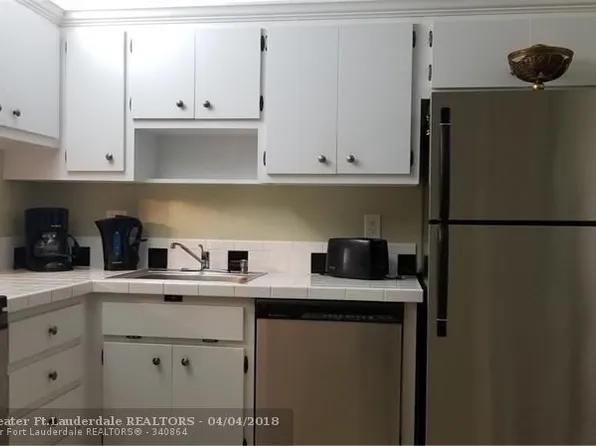 4880 NW 22nd St APT 210, Lauderhill, FL 33313