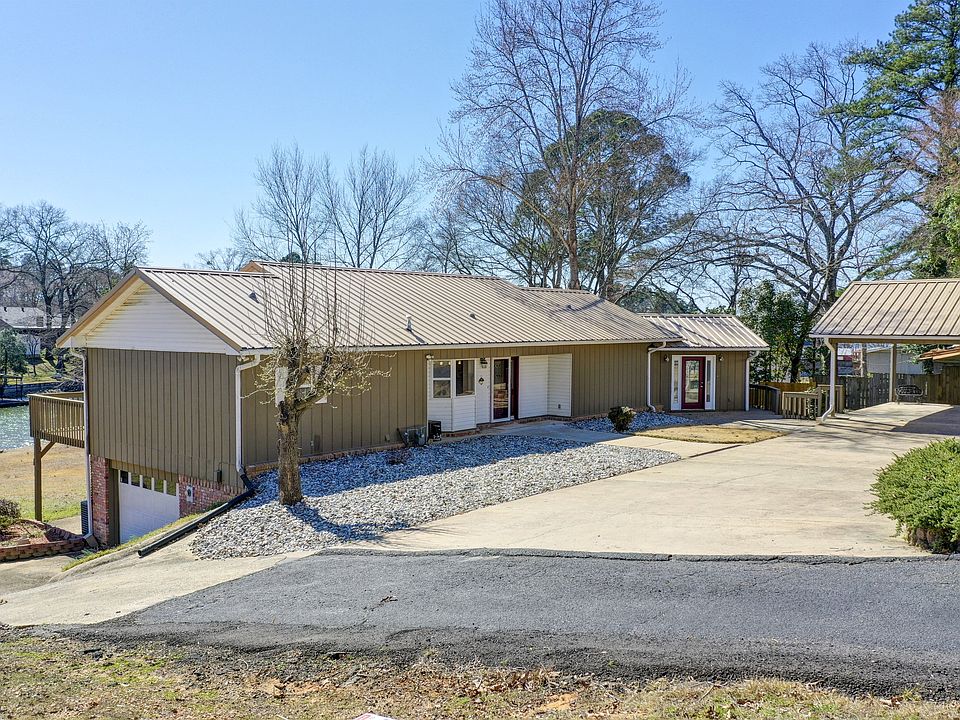 1st image of 374 Lakeland Dr