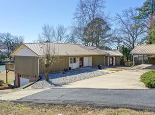 374 Lakeland Dr, Hot Springs National Park, AR 71913