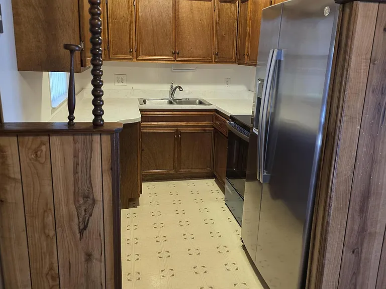 2910 Zephyr Ln — Photo 5