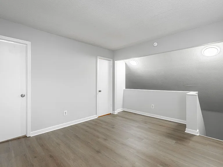 Loft-Style Townhome In Hixson | 2 Months Free — Photo 14