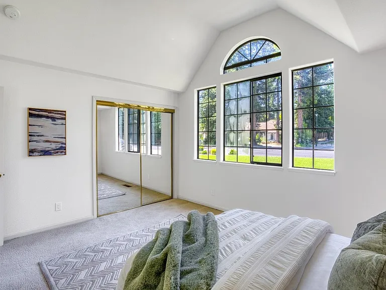 18 Foothill Pl — Photo 14