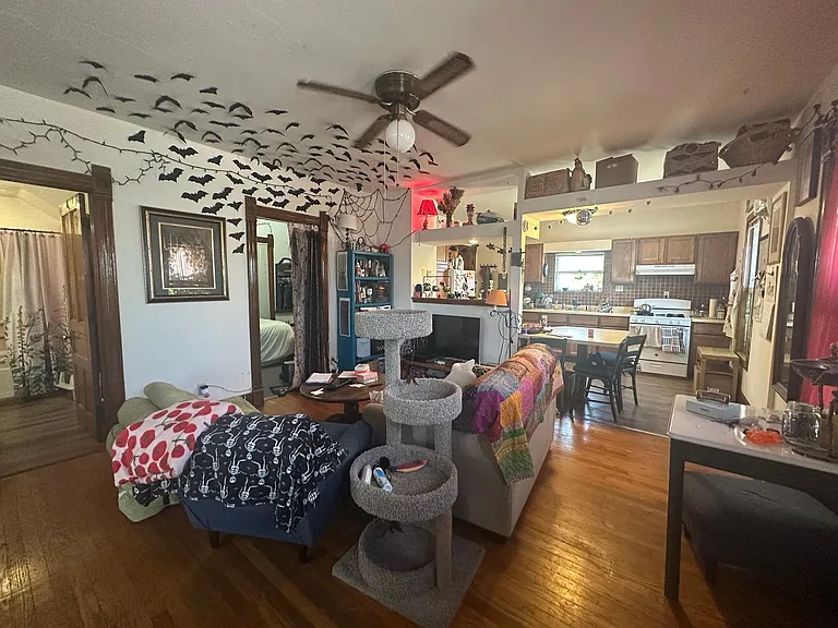 524 E Main St — Photo 5