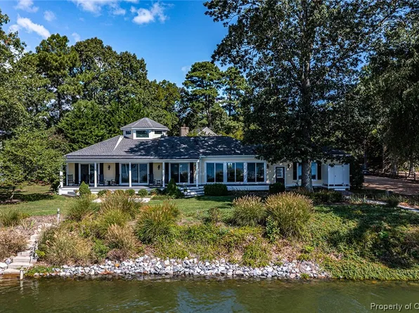 192 Bayberry Point Ln, Kilmarnock, VA 22482