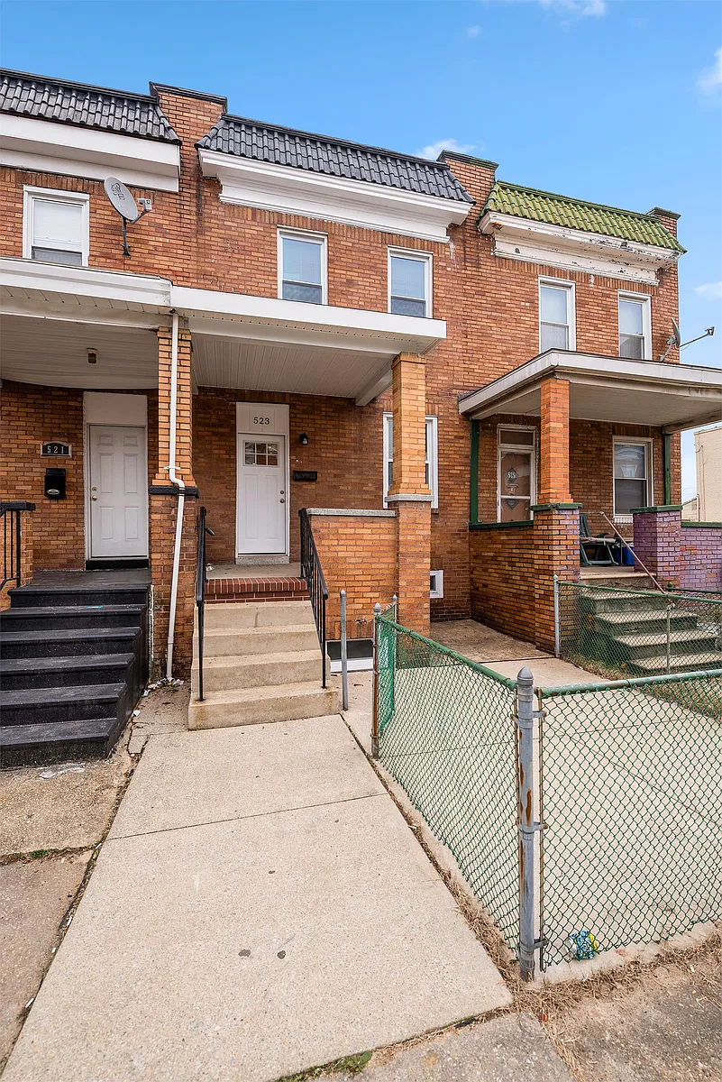 Building Photo - 523 Rappolla St