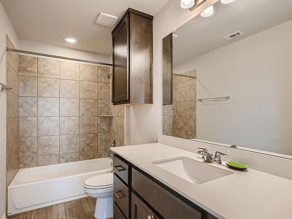 1st image of 2616 Pecan Island Dr